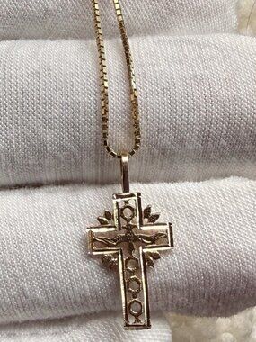 14K Yellow Gold Religious Cross Pendant With 0.8mm Box Chain - 20 inch